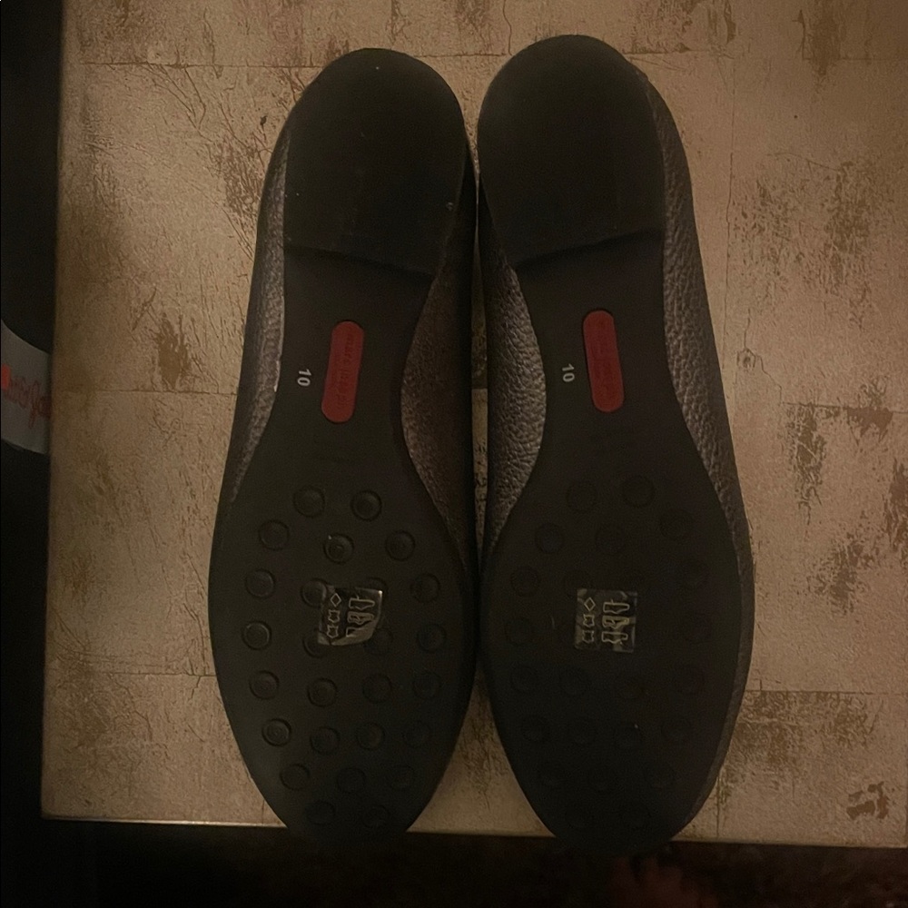 Marc Joseph Silver Textured Loafers - Picture 3 of 16